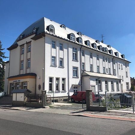 Grandhotel Nový Bor Exteriör bild