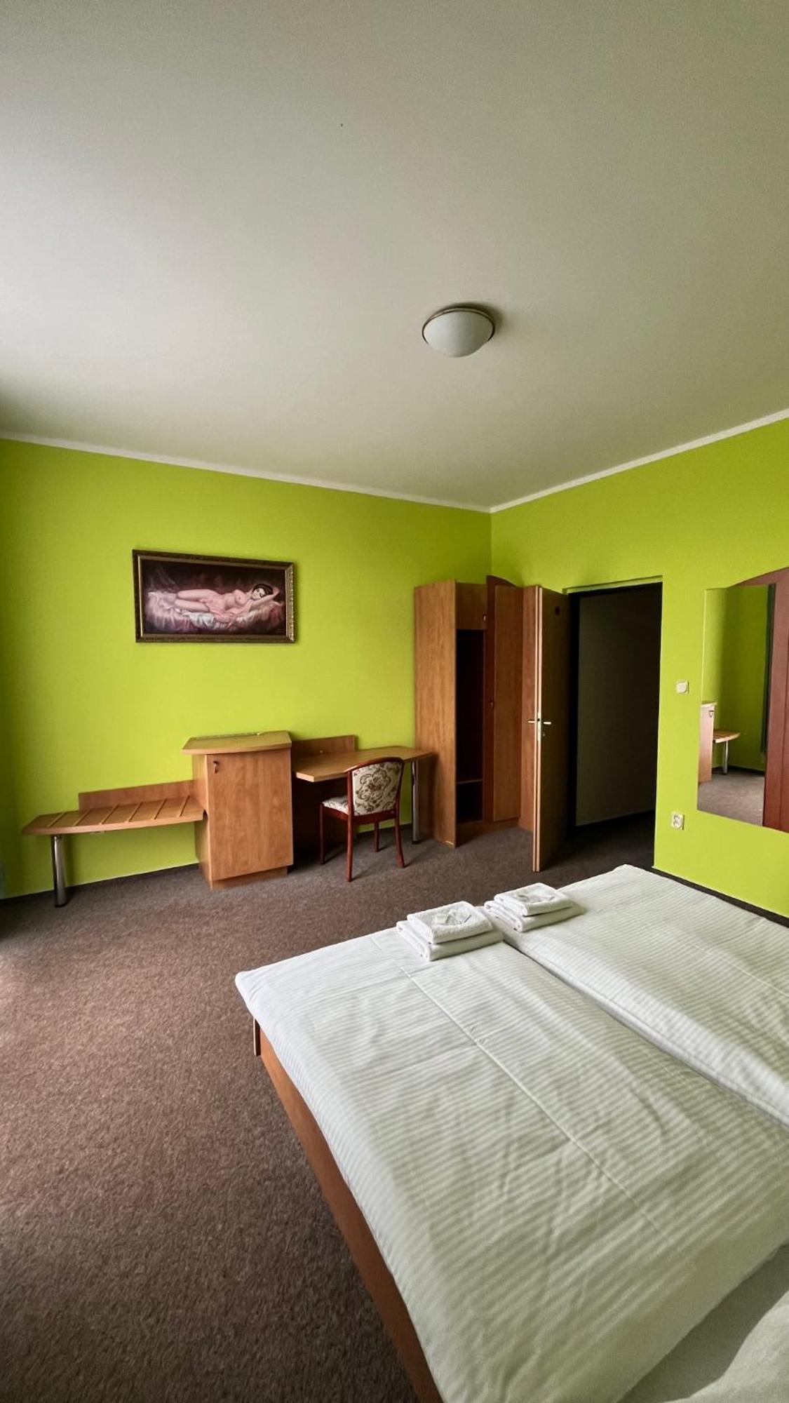 Grandhotel Nový Bor Exteriör bild