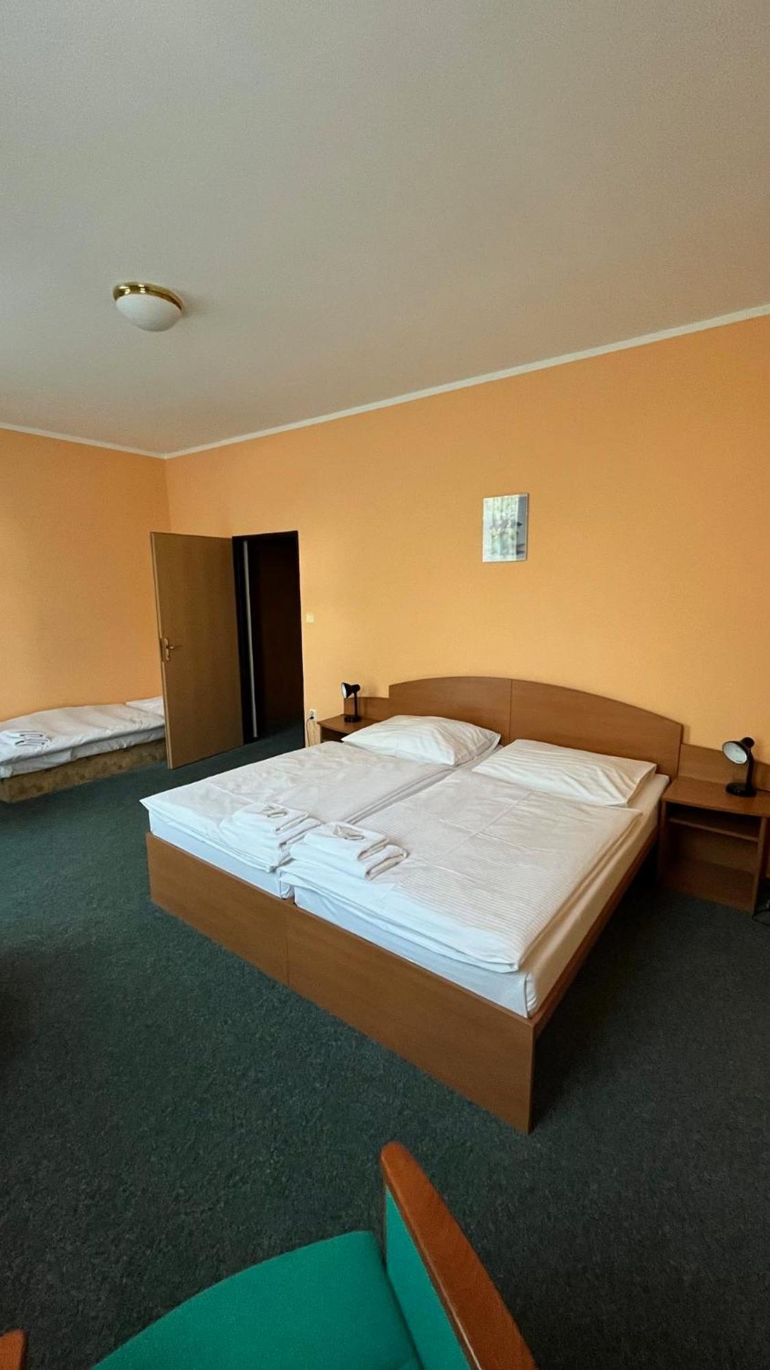 Grandhotel Nový Bor Exteriör bild