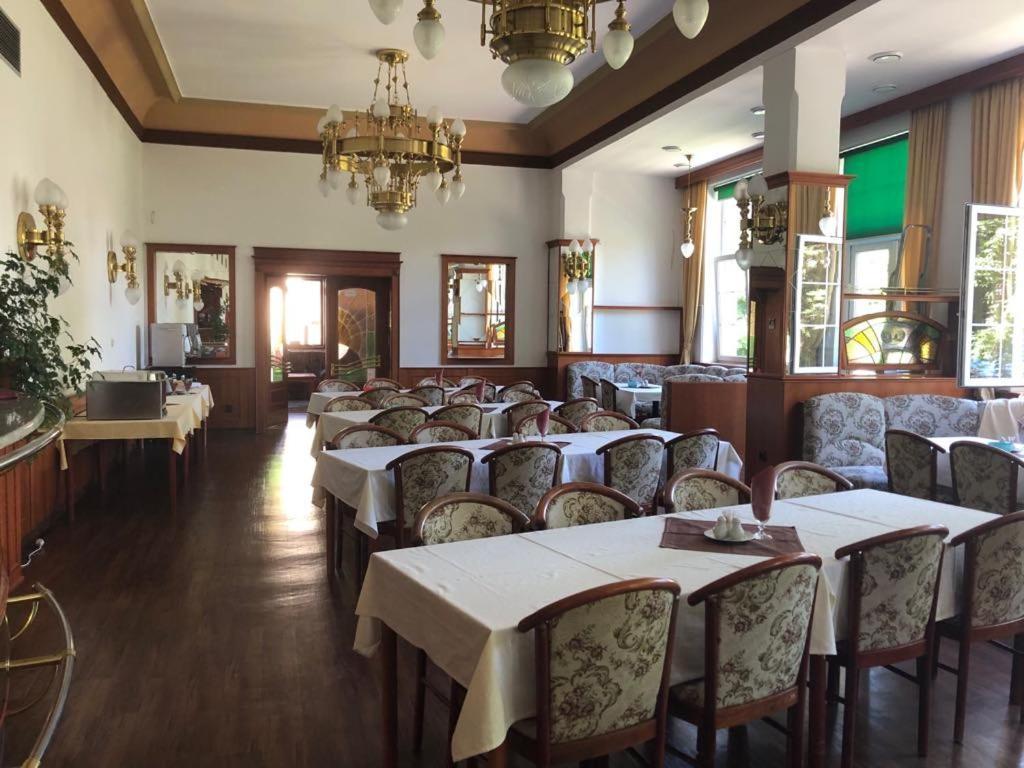 Grandhotel Nový Bor Exteriör bild