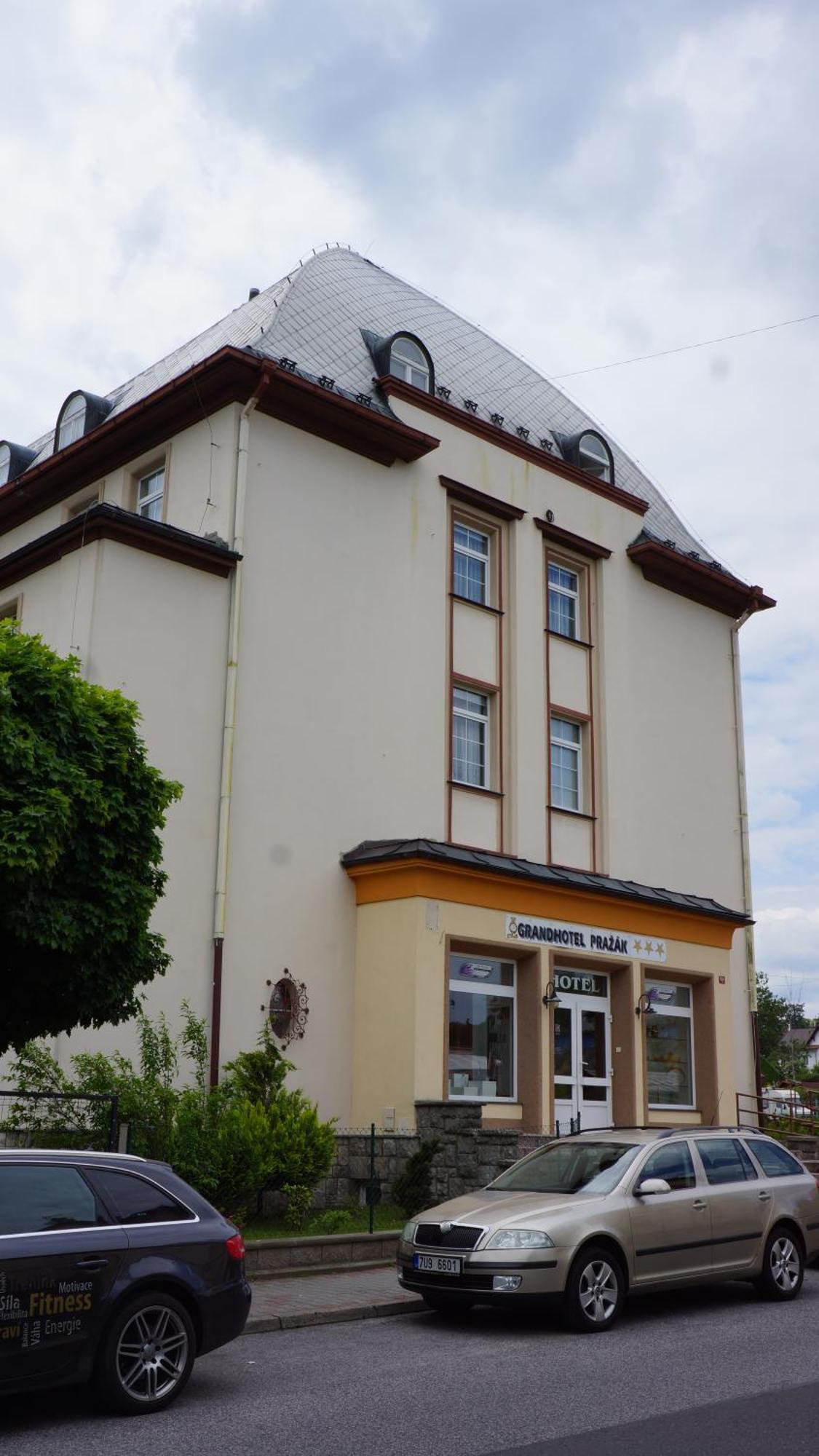 Grandhotel Nový Bor Exteriör bild